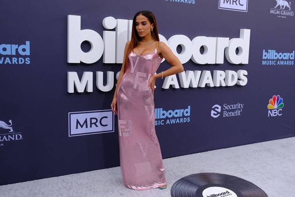 Anitta no tapete vermelho do Billboard Music Awards 2022