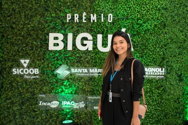 undefined por Thalisson Bitti