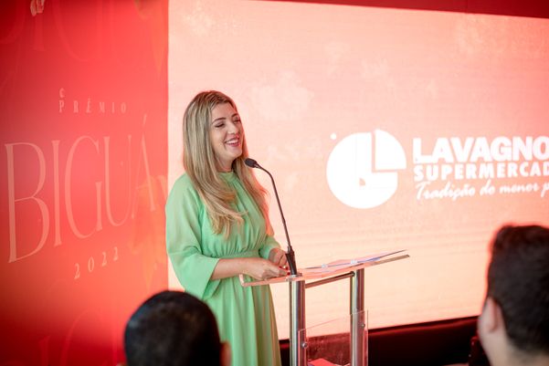 undefined por Thalisson Bitti