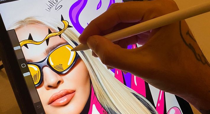Em entrevista a HZ, Welker Maciel, autor da obra, disse que recebeu uma mensagem da popstar norte-americana revelando que adorou o trabalho