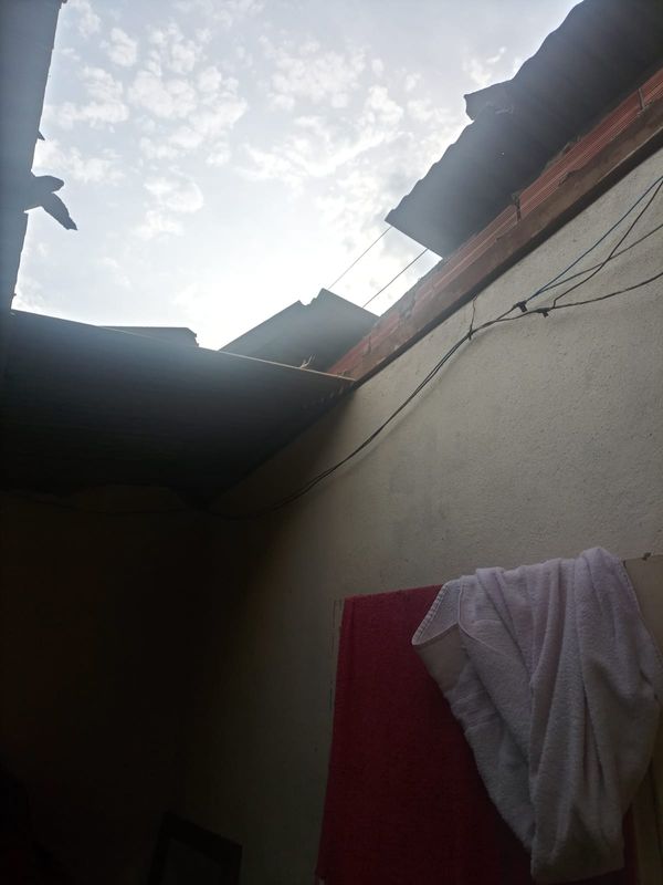 Granizo e vendaval provocam estragos em Ecoporanga por Defesa Civil