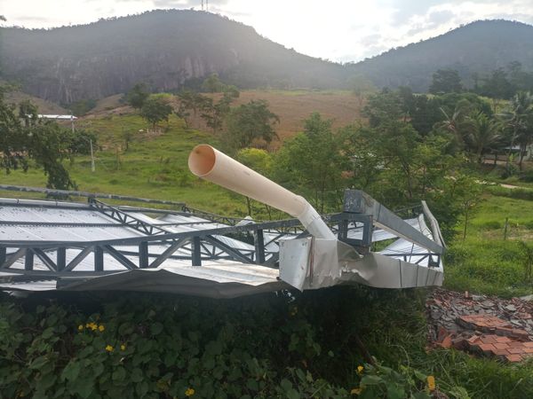 Granizo e vendaval provocam estragos em Ecoporanga por Defesa Civil