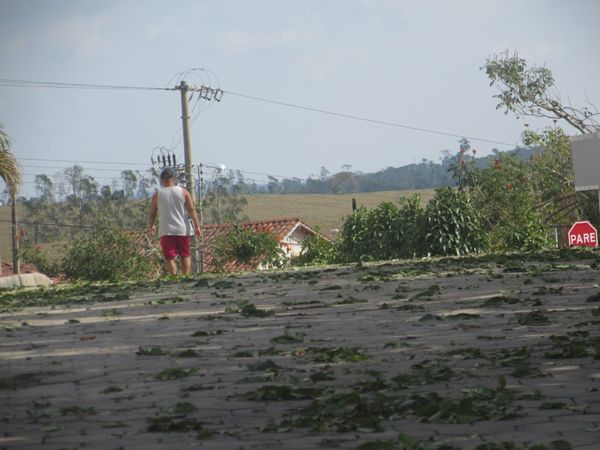 Mucurici após tempestade de granizo em maio de 2022 por Rhyan Paixão