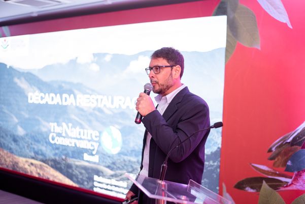 undefined por Thalisson Bitti