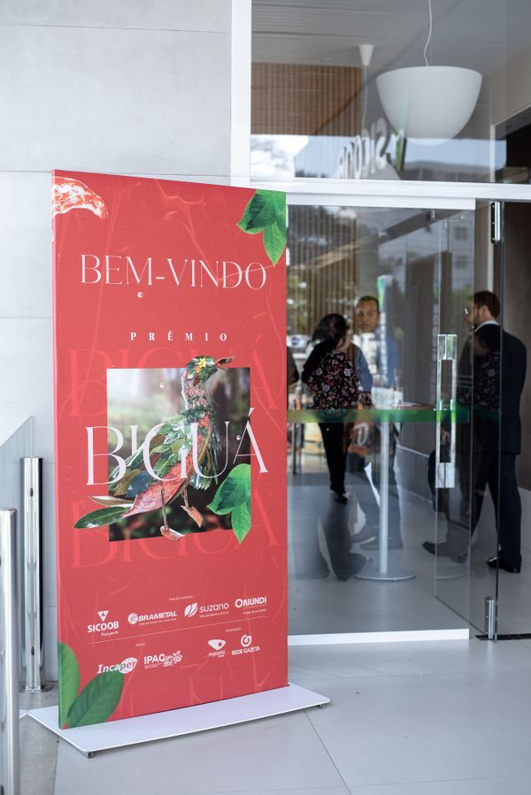 undefined por Thalisson Bitti