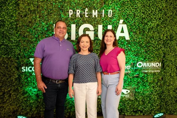 undefined por Thalisson Bitti