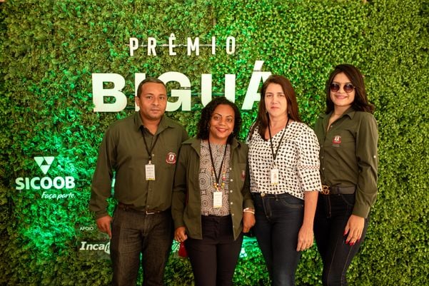 undefined por Thalisson Bitti