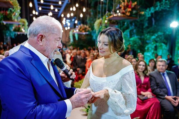 Foto do casamento de Lula com Janja.