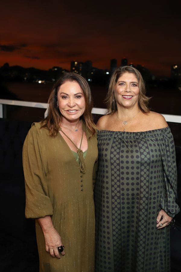 Rose Frizzera e Claudia Cabral