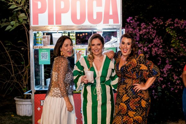 Juliana Vervloet do Amaral, Eduarda Buaiz, e Renata Aprea
