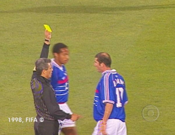 Márcio Rezende de Freitas apitou o jogo de abertura da Copa do Mundo de 1998