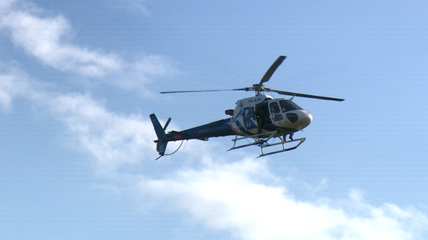 Perseguição a suspeitos de roubo de carro envolveu helicóptero da PM na BR 101, em Aracruz