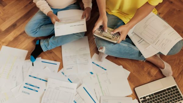 Endividamento, dívidas, contas, boletos