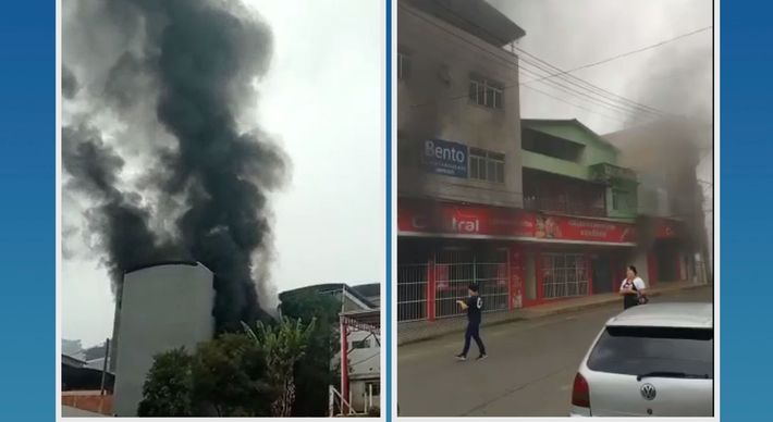 Bombeiros atuaram no combate ao incêndio no interior de um supermercado em Iúna, no sábado (28). Fogo atingiu área industrial do comércio