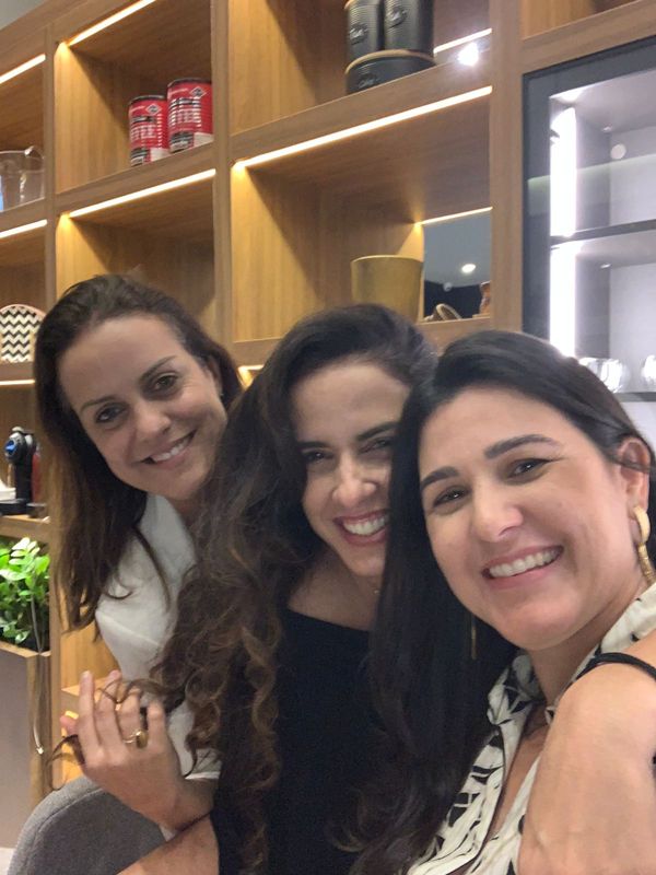 Juliana Goulart, Georgia Mendonça e Carol Daros