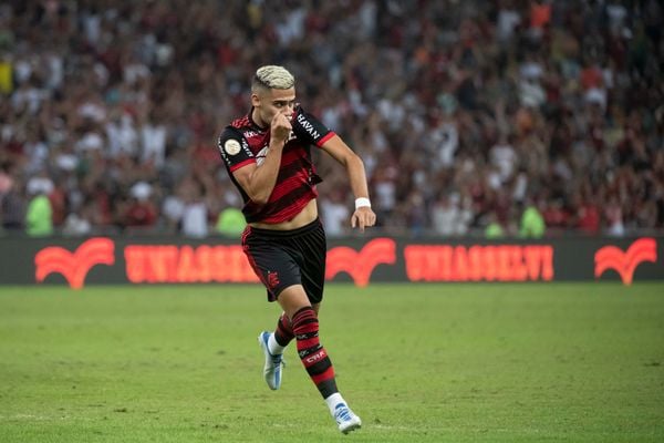 Andreas marcou o gol que deu início à reação do Flamengo  