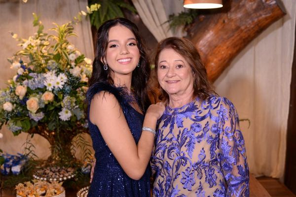 Aniversário de 15 anos de Maria Luíza Schiffler Vieira 