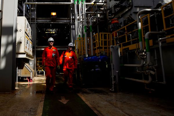 Visita de A Gazeta à P 71, navio plataforma da Petrobrás que está em construção no Estaleiro Jurong, em Aracruz, ES por Fernando Madeira