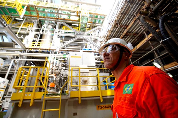 Visita de A Gazeta à P 71, navio plataforma da Petrobrás que está em construção no Estaleiro Jurong, em Aracruz, ES por Fernando Madeira