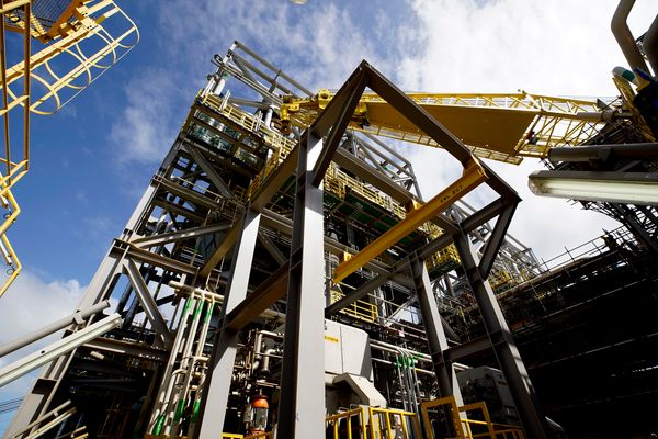 Visita de A Gazeta à P 71, navio plataforma da Petrobrás que está em construção no Estaleiro Jurong, em Aracruz, ES por Fernando Madeira