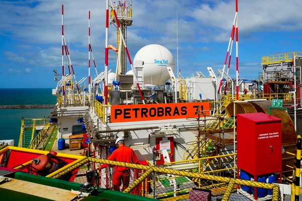 Visita de A Gazeta à P 71, navio plataforma da Petrobrás que está em construção no Estaleiro Jurong, em Aracruz, ES por Fernando Madeira