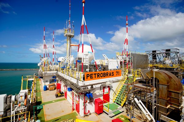 Visita de A Gazeta à P 71, navio plataforma da Petrobrás que está em construção no Estaleiro Jurong, em Aracruz, ES por Fernando Madeira