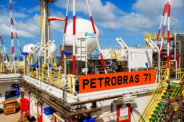 Visita de A Gazeta à P 71, navio plataforma da Petrobrás que está em construção no Estaleiro Jurong, em Aracruz, ES
