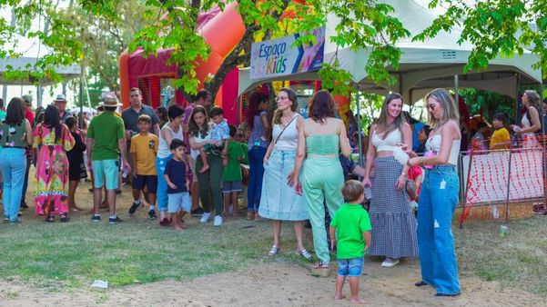 Espaço Kids em uma das edições do Leilão Solidário realizado em Aracuz
