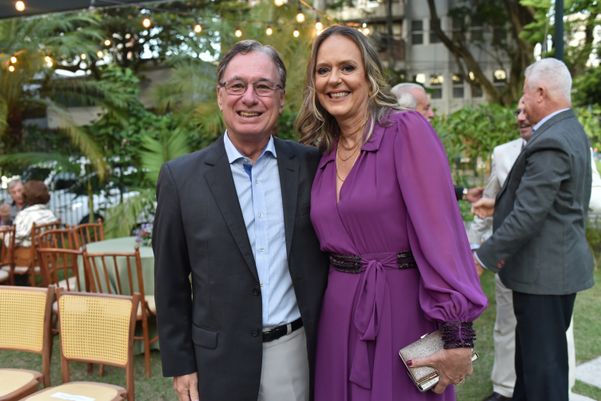 Marcos Bastos e Angela Kunsch