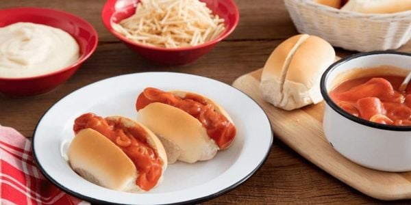 Mini hot dog cachorro-quente 