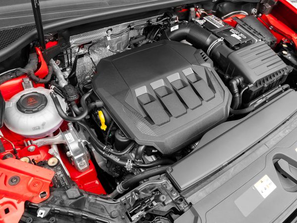 A Audi traz da Hungria o renovado utilitário esportivo Q3 e sua inédita versão Sportback, que serão produzidas no Paraná no segundo semestre