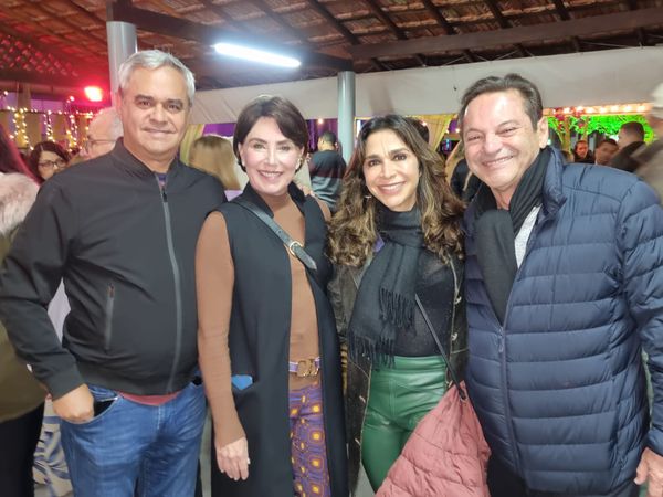 José Carlinhos e Monica Fonseca,  Adriana Barcelos e  Harley Ribeiro