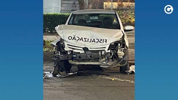 Carro estava estacionado e foi atingido por motorista embriagada em Vila Velha