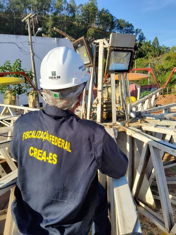 Engenheiros do Crea-ES realizaram perícia no brinquedo nessa terça-feira (7), em Alegre por Divulgação \ Crea-ES