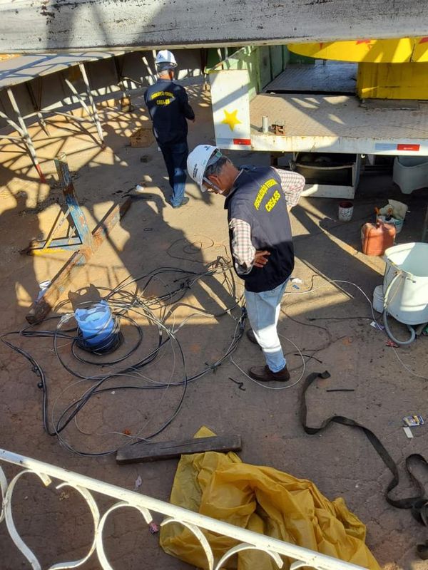 Engenheiros do Crea-ES realizaram perícia no brinquedo nessa terça-feira (7), em Alegre por Divulgação \ Crea-ES