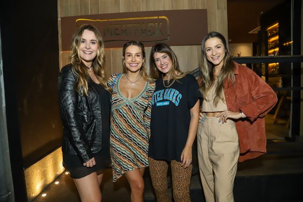 Eileen Varejão, Carol Pimentel, Babi Ferretti e Italla Monti 