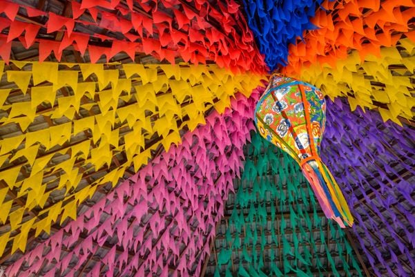 Festa Junina, arraiá, São João, balões e bandeirinhas