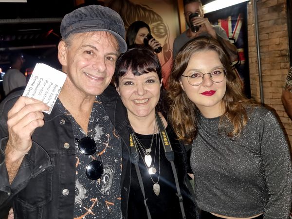 Rodrigo Santos, Paula e Renata Portela