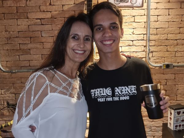 Sindia Torres e Tiago Simonassi