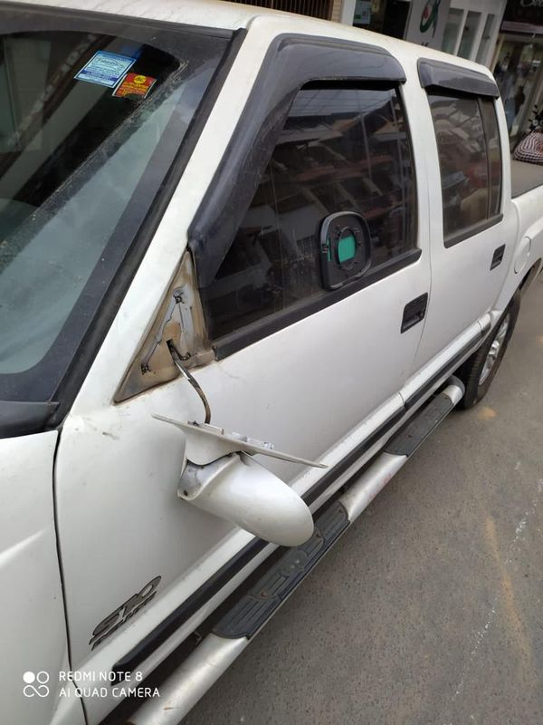 Desfile da Festa do Carro de Boi de Iúna terminou em confusão na tarde deste sábado (11), após animal se soltar. por Leitor | A Gazeta