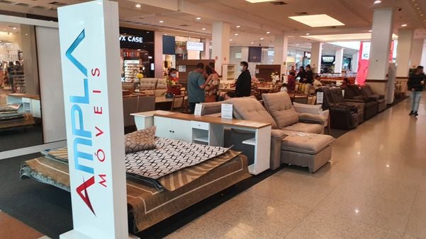O 1º Mega Feirão da Ampla Móveis, no Shopping Mestre Álvaro, na Serra, oferece a oportunidade especial de parcelar seus móveis com desconto de à vista por Ampla Móveis/Divulgação