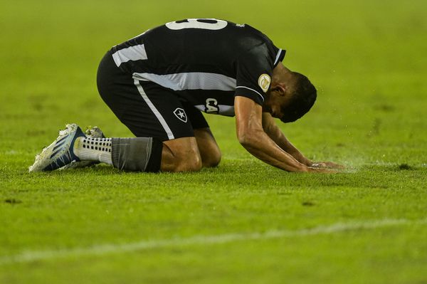 O atacante Erison lamentou a derrota do Botafogo