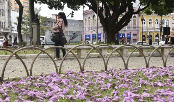 Tempo fechado nesta segunda-feira (13) em Vitória devido a uma frente fria por Ricardo Medeiros 