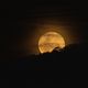 Imagem - Fotojornalismo: Superlua de Morango brilha no céu de Vila Velha