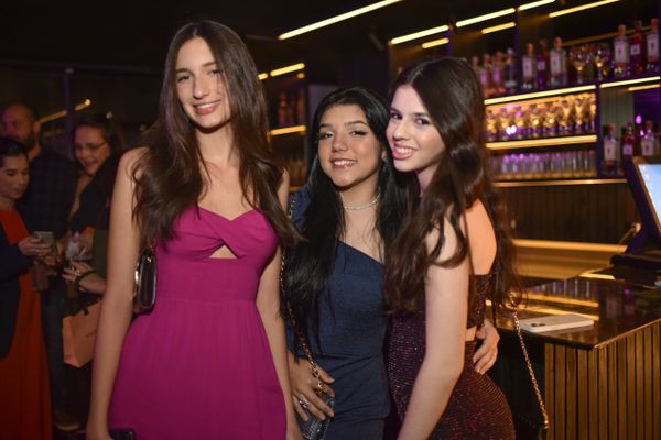 Helena Hegner, Vic Gomes e Laura Giro