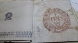 Imagem mostra processo de produção do caderno fictício atribuído ao Padre Anchieta, criado por Aparecido José Cirillo (Aparecido José Cirillo)