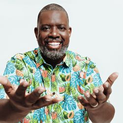 Péricles se apresenta nesta sexta (17), em Castelo, e no sábado (18), na Capital