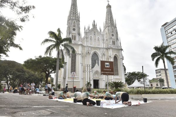 Tapetes de Corpus Christi enfeitam as ruas ao lado da Catedral Metropolitana de Vitória