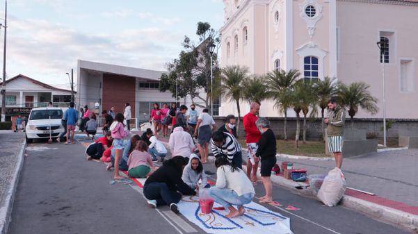 Tapetes de Corpus Christi na Serra