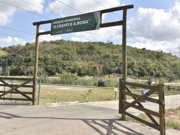 Parque Cravo e a Rosa, Itacibá, em Cariacica por Ricardo Medeiros